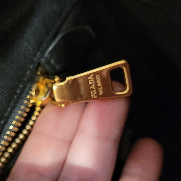 Prada Canapa - Picture 12 of 14